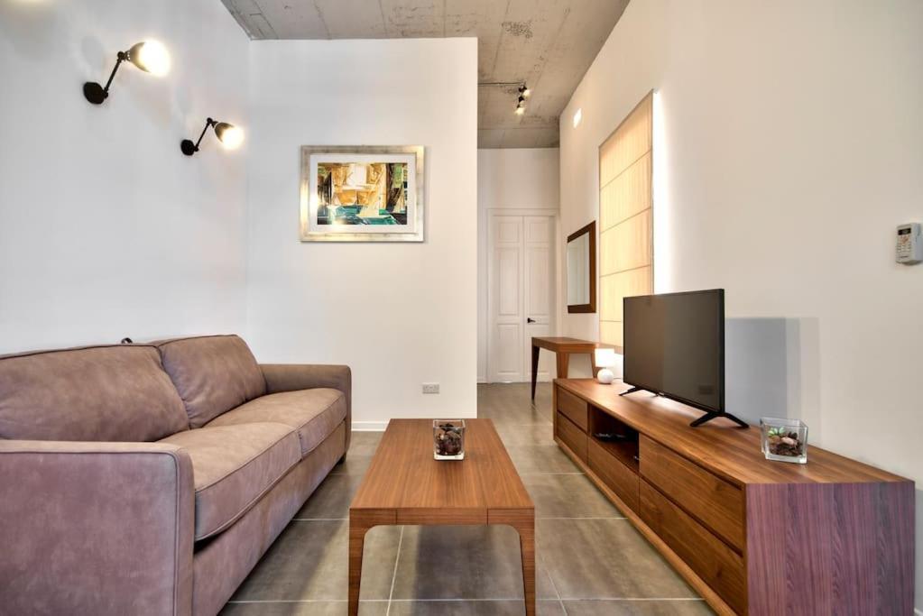Vallettastay - Harbor View Gem -Sea View 2 Bed Apt Экстерьер фото